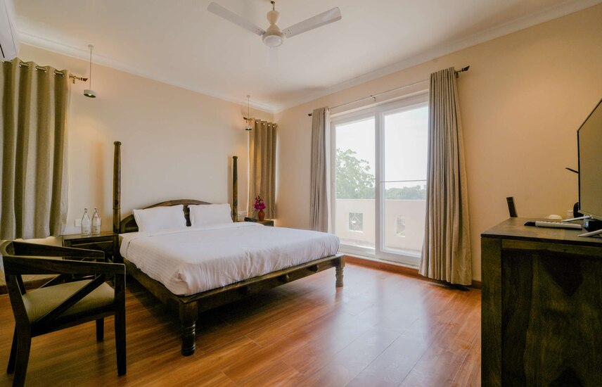 OAK Room view 4
